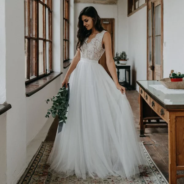 Customized  Elegant A Line Beach Wedding Dresses V Neck Lace Applique Boho Bride Dress Low Back Tulle Wedding Gowns - Imagen 3