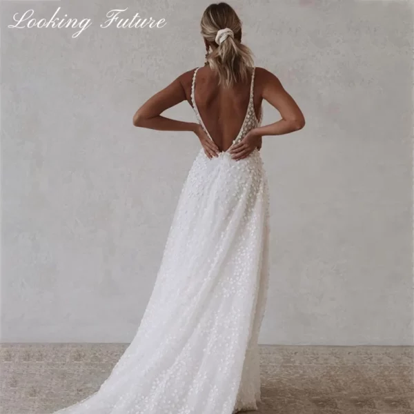 Customized Elegant Tulle Wedding Dresse With Pocket Deep V-Neck Spaghetti Strap Bridal Gowns Beach Open Back Vestido Sweep Train - Imagen 2