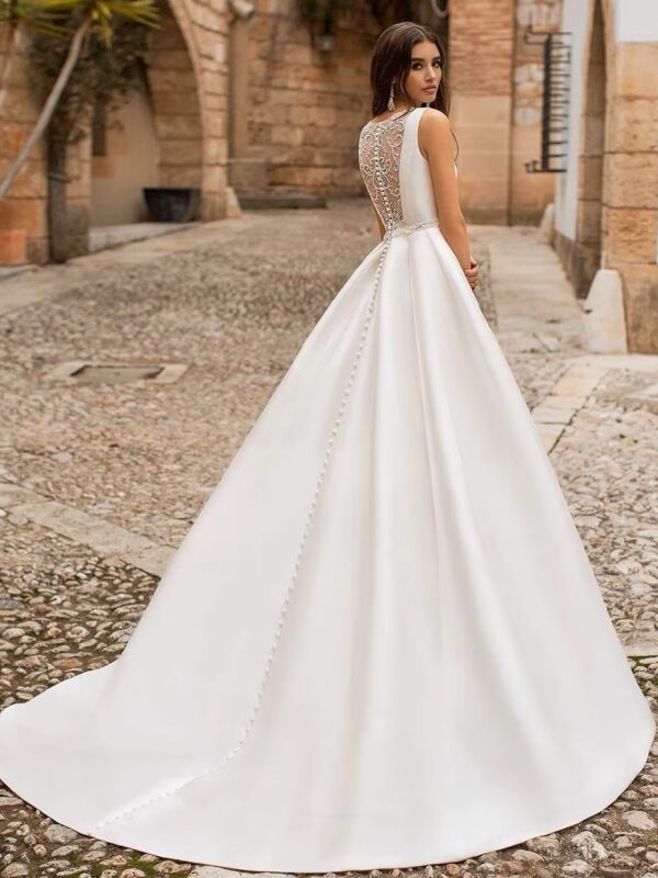 SoDigne Satin Princess Wedding Dresses Scoop Neck Pockets Bride Dresses Buttons Country Elegant Wedding Gowns Customized - Imagen 2