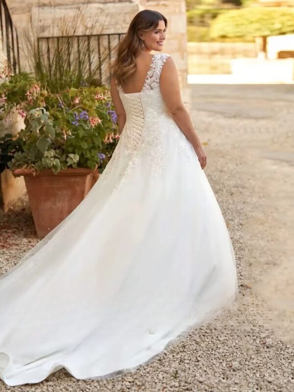 Customized Ivory Wedding Dresses Plus Size V Neck Sleeveless Bride Gowns Woman Appliques Sweep Train A-Line Vestidos De Novia - Imagen 2