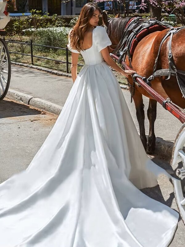 SoDigne Boho Satin A-Line Wedding Dress 2022 Elegant Short Puff Sleeves Square Neck Women Princess Bridal Gown Customized - Imagen 2