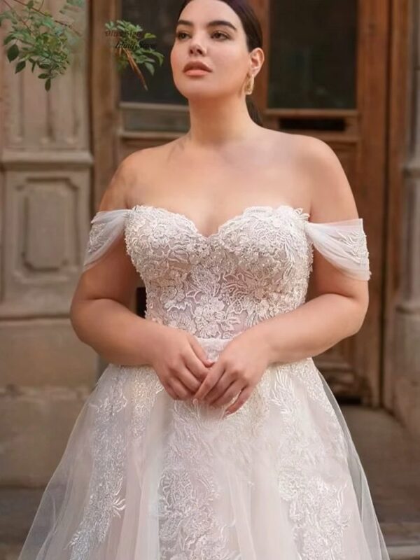 Classic Off Shoulder A-Line Wedding Dresses Plus Size Sweetheart Neck Bride Gowns Appliques Floor Length Tulle Robe De Mariee - Imagen 3