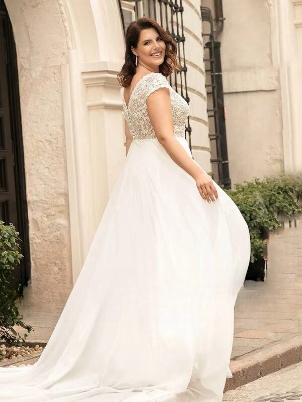 Classic Chiffon Wedding Dresses Plus Size V-Neck Cap Sleeves Bride Gowns Lace Back Button Sweep Train A-Line Vestido PSL980012 - Imagen 2