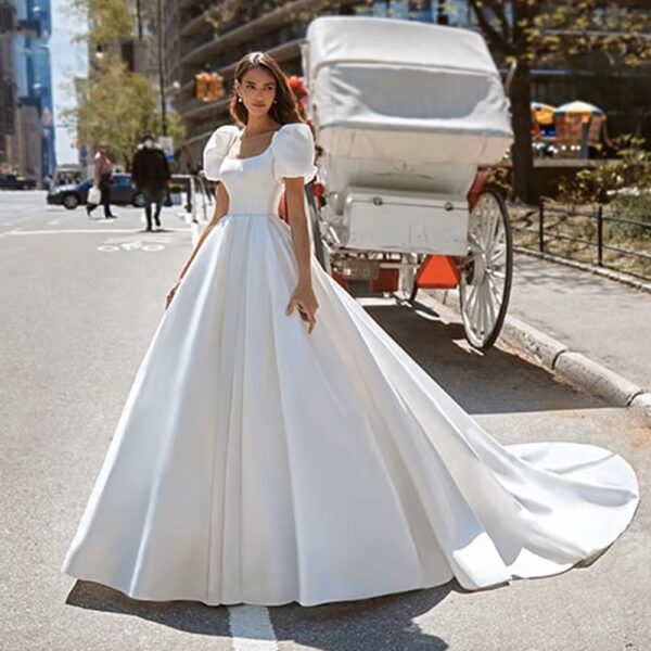 SoDigne Boho Satin A-Line Wedding Dress 2022 Elegant Short Puff Sleeves Square Neck Women Princess Bridal Gown Customized - Imagen 3