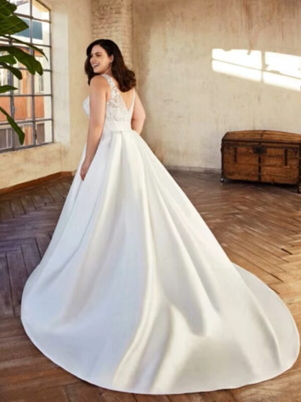 Classic Satin A-Line Wedding Dresses Plus Size V-Neck Sleeveless Bride Gowns Women 2023 Empire Sweep Train Vestido De Noiva - Imagen 2