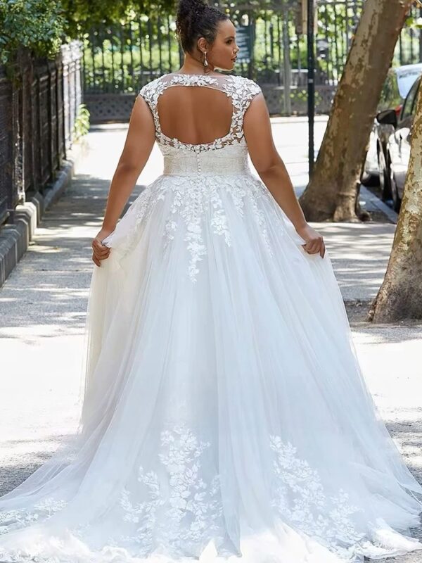 Customized Wedding Dresses Plus Size V-Neck Cap Sleeves Backless Bride Gowns Applique A-Line Sweep Train Tulle Vestido De Noiva - Imagen 2