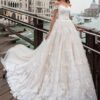 Fantastic Tulle A-line Wedding Dresses Off Shoulder Lace Appliques Princess Boho Wedding Gowns Lace Up Bridal Gown Customized