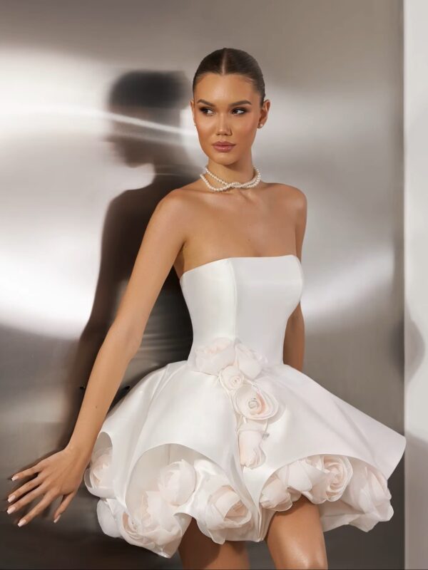 SoDigne A-line Satin Short Wedding Dresses Strapless Sleeveless 3D Flowers Bridal Dress Wedding Gown Robe De Mairee ﻿Customized - Imagen 3
